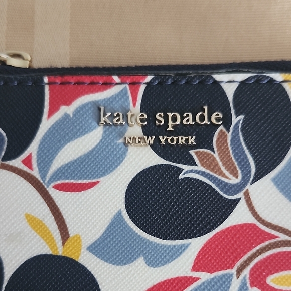 Kate Spade Cameron Breezy Card Holder NWOT - Picture 2 of 8